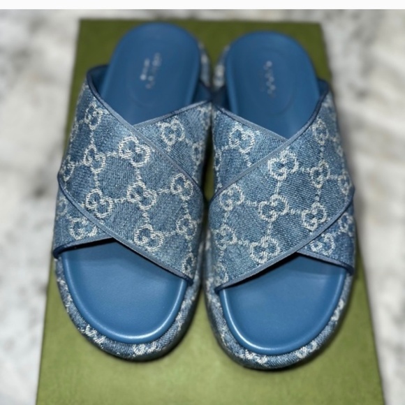 Authentic Gucci denim slides - Picture 1 of 4